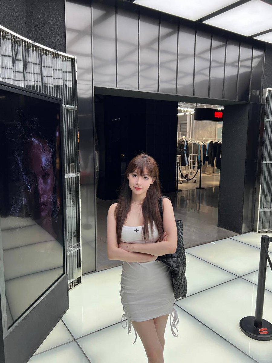 egunerokoak's tweet photo. 宝山区
#上海
老师025
订课截图联系客服：@RODRIGO56886504
（订100抵课费，白嫖勿扰）
四海八荒 千秋万世 我只喜欢你 https://t.co/PQPfRdQtWd