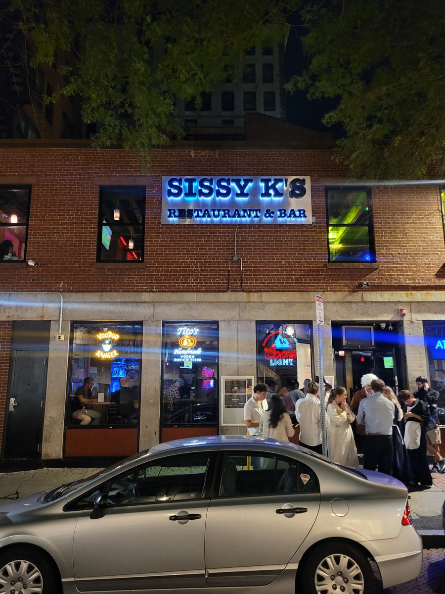 rozbeh_kho's tweet photo. Boston night https://t.co/tqbhGgRsbg