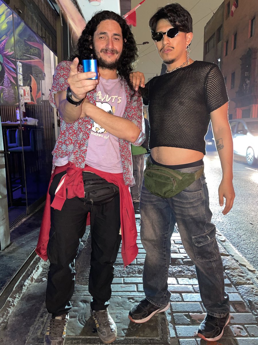 muchachex_'s tweet photo. Te piden fotito después de tu show. Asu bbs me la suben. 🫶🏽⭐️ https://t.co/jdKHNrkGM2