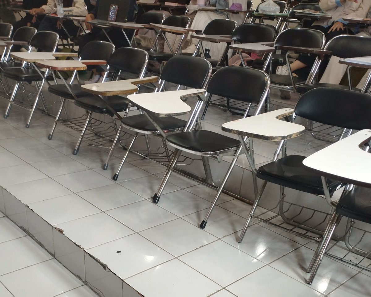 ringngbell's tweet photo. twit dibuat dalam kondisi presentasi https://t.co/y33vr0mViq