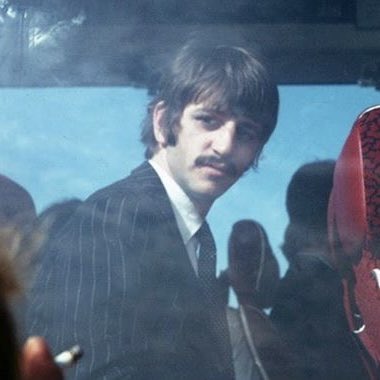 mew0mewo_'s tweet photo. the “ugliest” beatle btw. https://t.co/BmR6tkgG1n
