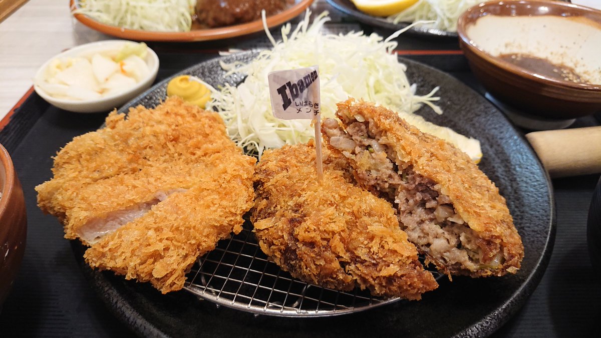 namcouji's tweet photo. はらペコった~!(・ω・*)
茨城メンチかつと、
国産豚肉のロースかつ
und
国産豚肉のヒレかつと、
やわうま鶏モモかつの相盛
und
手作りハンバーグと
ジューシー唐揚げ
#ibaraki #茨城
#mito #水戸
#cookfan #クックファン https://t.co/A3HPCx7xt1