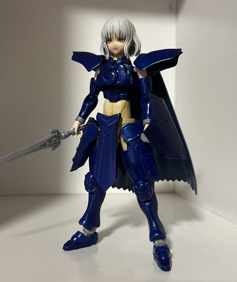tetsuokaniza's tweet photo. ドラゴンクエストのロトの鎧を
『いめいじ』して作りました✨

…どう？ https://t.co/7XbNqY3qmP
