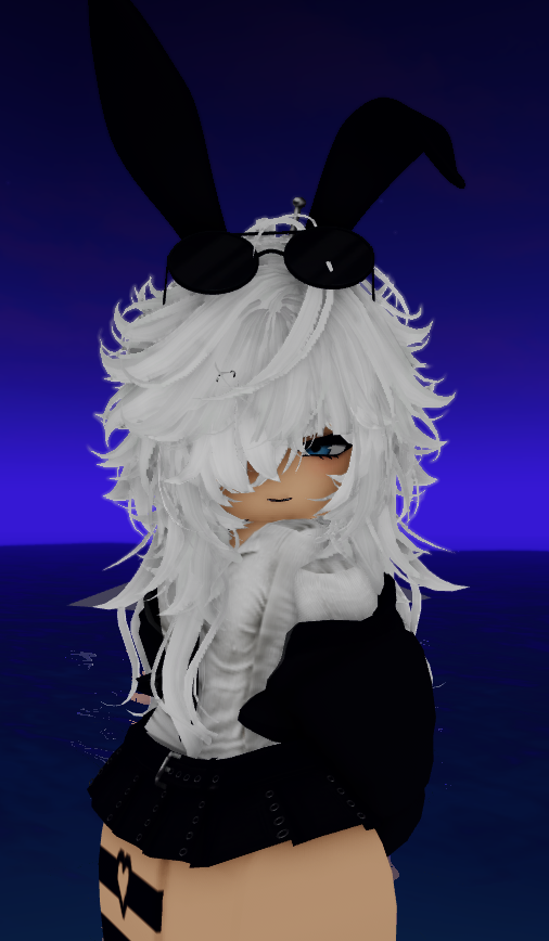 Ros1e_Xx2's tweet photo. It's my normal outfit using👚 |Roblox
#OCZyn https://t.co/nUVx6UZcXW