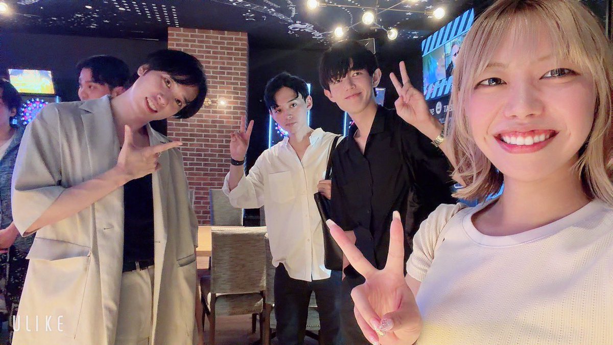 oharu0__'s tweet photo. プロデュース3期メンバーと
プロデュースの先輩と🍻

ありがとうございましたぁ！！！🙏

@ryukke https://t.co/avM5QgAxCP