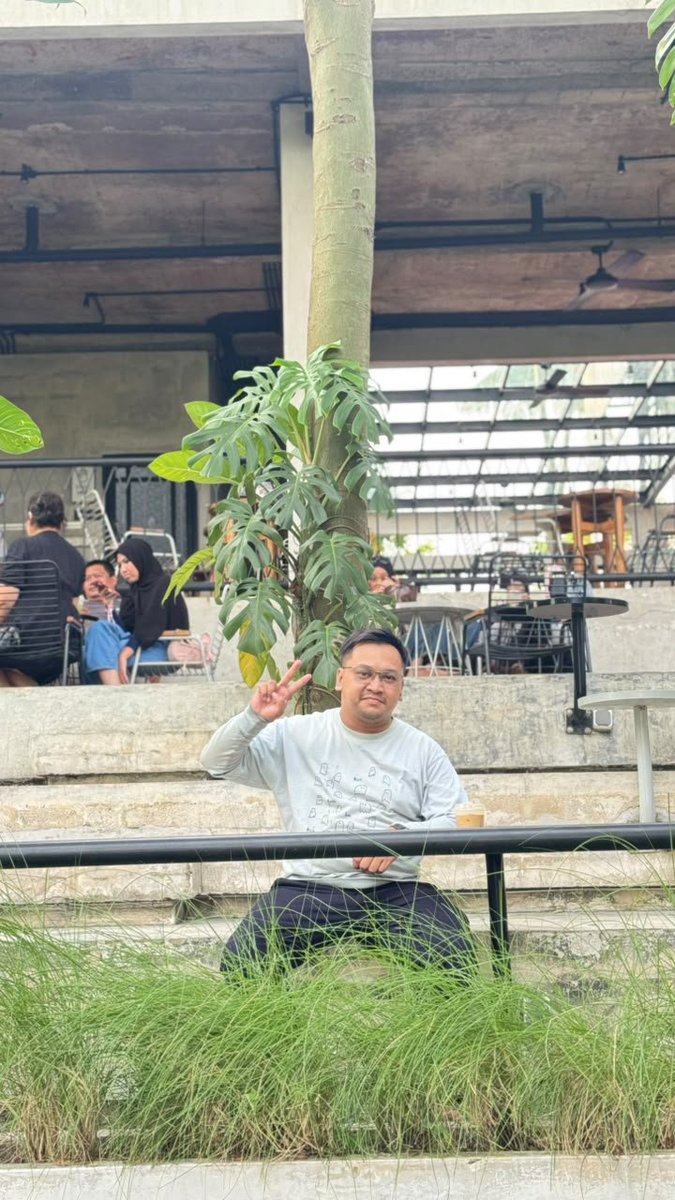 just_aibi's tweet photo. Penasaran sama Nako Puncak,
ternyata terlalu tinggi ekspekasiku
cuma emang lebih adem sama jauh lebih tenang dari yang di Jakarta https://t.co/ebHHVcW4C0