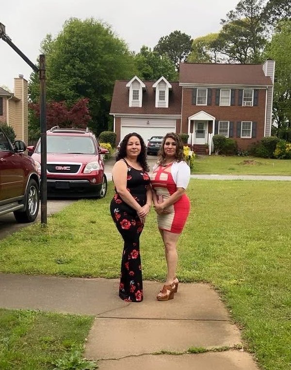 AtlLikesthemall's tweet photo. #whitegirl #creepshot #phatass #leggings #slut #latina #cumtribute
#candid #bigtit #puta #slut #naughtywife #onlyfan dos amores tan ricas se la comerían? https://t.co/skU9HKsAPN