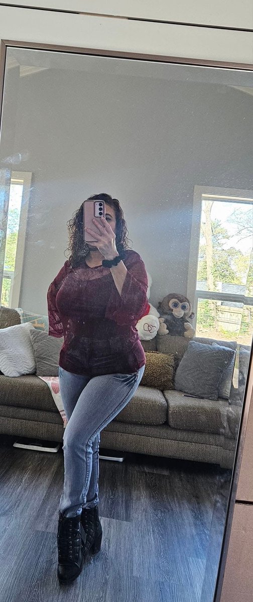 AtlLikesthemall's tweet photo. #whitegirl #creepshot #phatass #leggings #slut #latina #cumtribute
#candid #bigtit #puta #slut #naughtywife #onlyfan dos amores tan ricas se la comerían? https://t.co/skU9HKsAPN