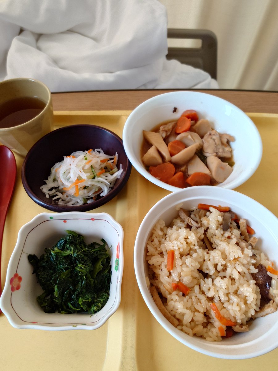 sanosho's tweet photo. 本日より某所にてお泊り。
一日目のお昼なう。 https://t.co/QTWIgE343M