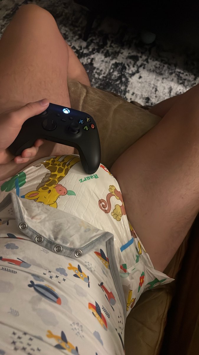 caughtcrinkling's tweet photo. Wdym I’m a baby?? bro I’m just gaming https://t.co/lK4bHAFc5b