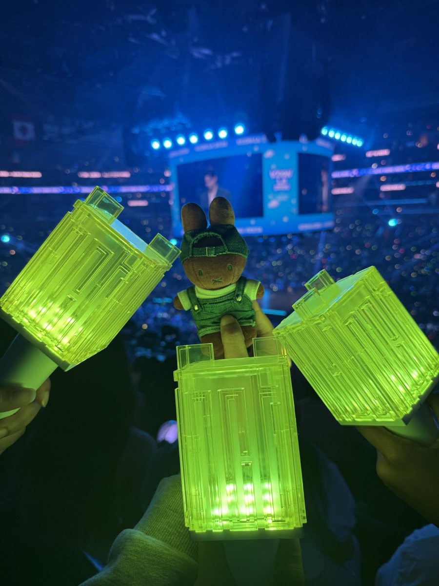 VALENDlNO's tweet photo. over one month later and I’m still at the restaurant 🥲 from seeing my ults to my oomfies, ty kcon for a truly unforgettable weekend 🩷 I’m so excited for next year!
#KCONNeverForget #KCONLA2026 https://t.co/p0bblwJVAg