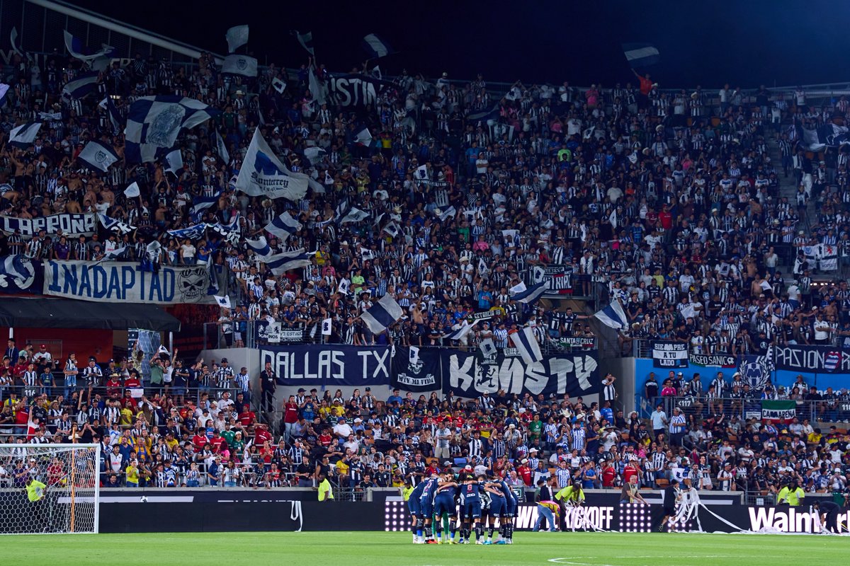golesycifrasmx's tweet photo. Rayados no ha podido quedar campeón en las últimas 19 oportunidades contando cuatro competencias diferentes.

10 Liga MX
4 Leagues Cup
3 CONCACAF
2 Mundial de Clubes https://t.co/yOlxXb8oay