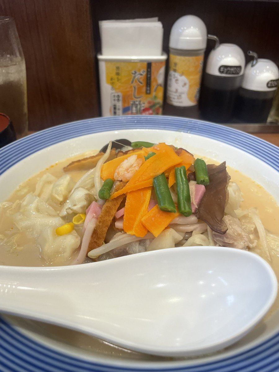 ominae430's tweet photo. 今日はノーマルちゃんぽん。白めし https://t.co/kWk3crPbWH