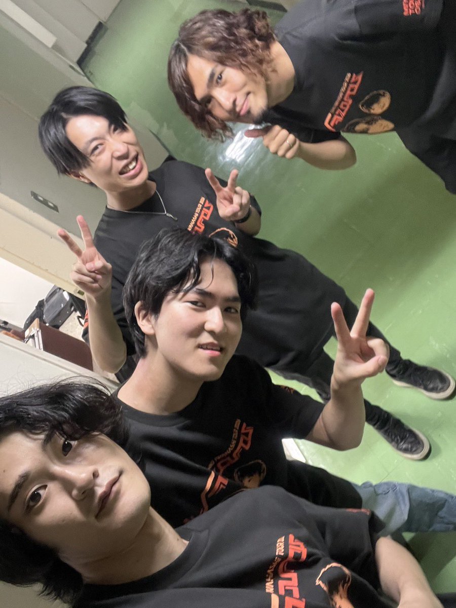 Shoka159's tweet photo. GENKI IWAHASHI TOUR 2026 “LAzarus”　東京エレクトロンホール宮城

ツアー初日！
ギターで参加させてさせていただきました！！🎸

皆さんの楽しんでる様子がたくさん見えて嬉しかったです😆仙台最高ー！！

次の公演もめちゃく��ゃやるぞー！🔥

#岩橋玄樹 
#いわち 
#LAzarus https://t.co/OvfJ0d59IL