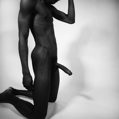 lucavaranocom's tweet photo. post your favorite fetish art you’ve made, i’ll start….. https://t.co/EFtvNVOwmm