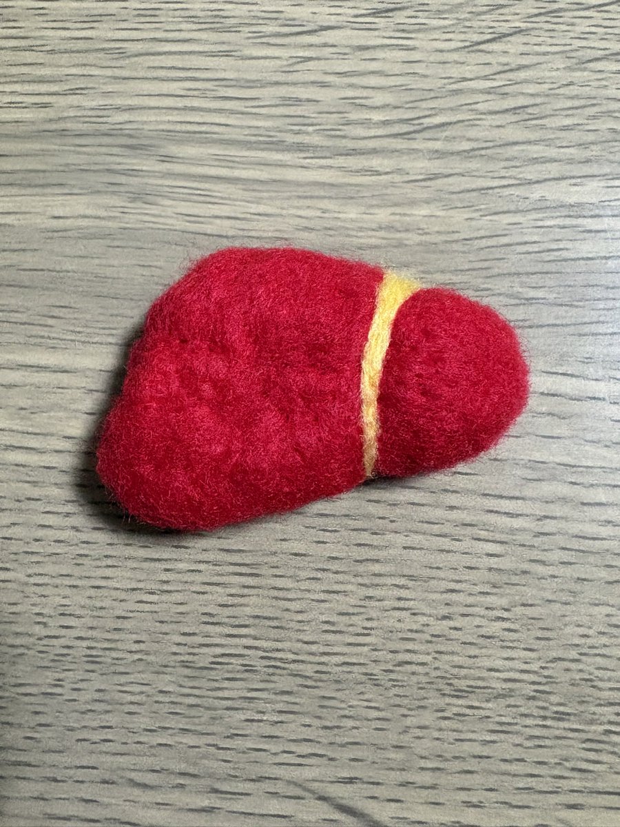 handmadebu1101's tweet photo. 今日の羊毛フェルトは一味違いますよ😆
なんと、今回は肝臓を作りました🤣
ちなみにこちらはブローチになる予定です✨✨

そして今日も告知します❣️
⭐️前橋マーケット
9月12日土曜日、前橋リリカにて開催
11時〜15時
⭐️ルアナマルシェ
9月26日土曜日、桐生有鄰館にて開催
10時〜15時
#ハンドメイド https://t.co/tFRtveHUV6