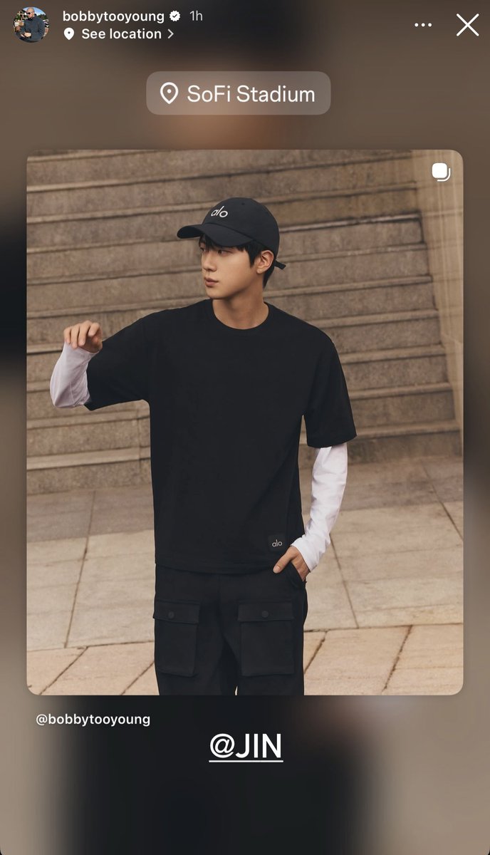jinnieslamp's tweet photo. ALO’s VP &amp; Creative Director Bobby Whigham is at the BTS WORLD TOUR ‘ARIRANG’ in LOS ANGELES Day 4! 

“On my way to see WWH @/jin”
“📍 SoFi Stadium”
“King WWH @/jin” 

#JIN_IN_LOS_ANGELES_D4
#BTS_WORLDTOUR_ARIRANG_LA https://t.co/8hPEsveF07
