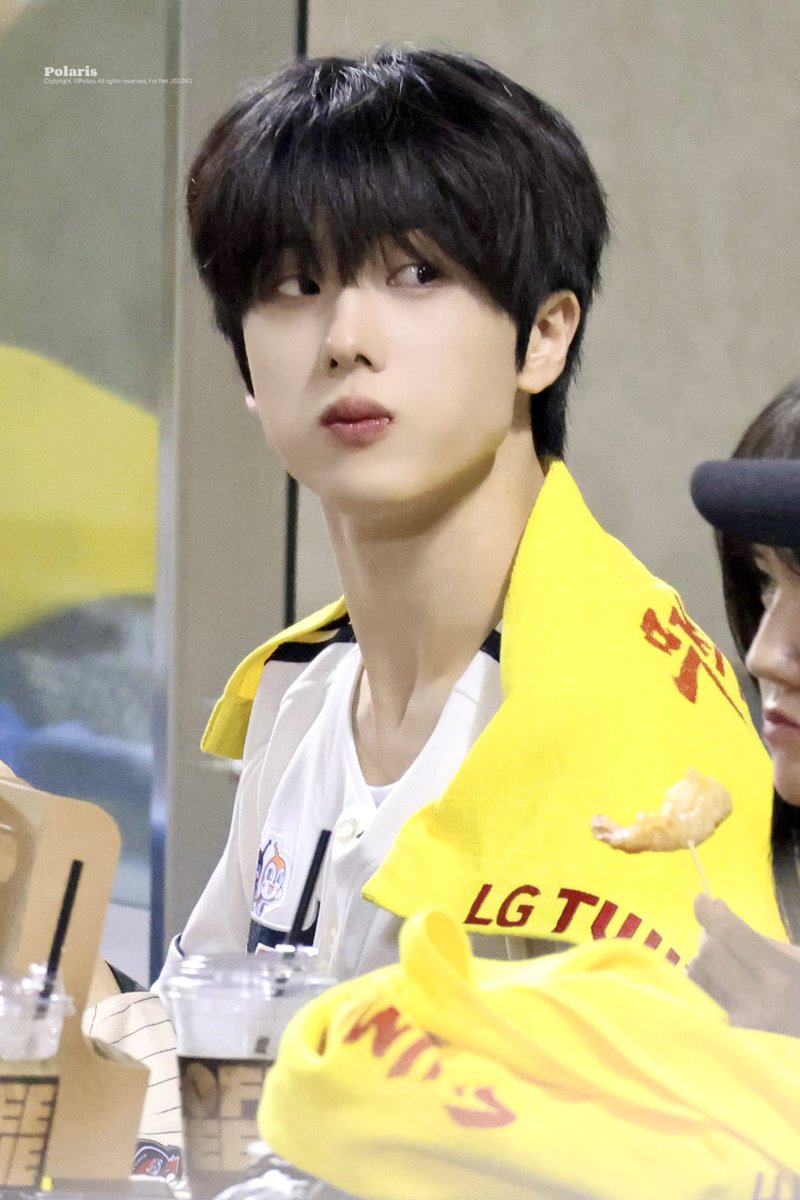 Polaris_js02's tweet photo. 260904 LG트윈스 시구

쮜먹쮜먹ჱ̒ ｰ̀֊ｰ́ )

#지성 #JISUNG #チソン #朴志晟 #志晟 #NCTDREAM #엔시티드림 https://t.co/TWJdwgwb09