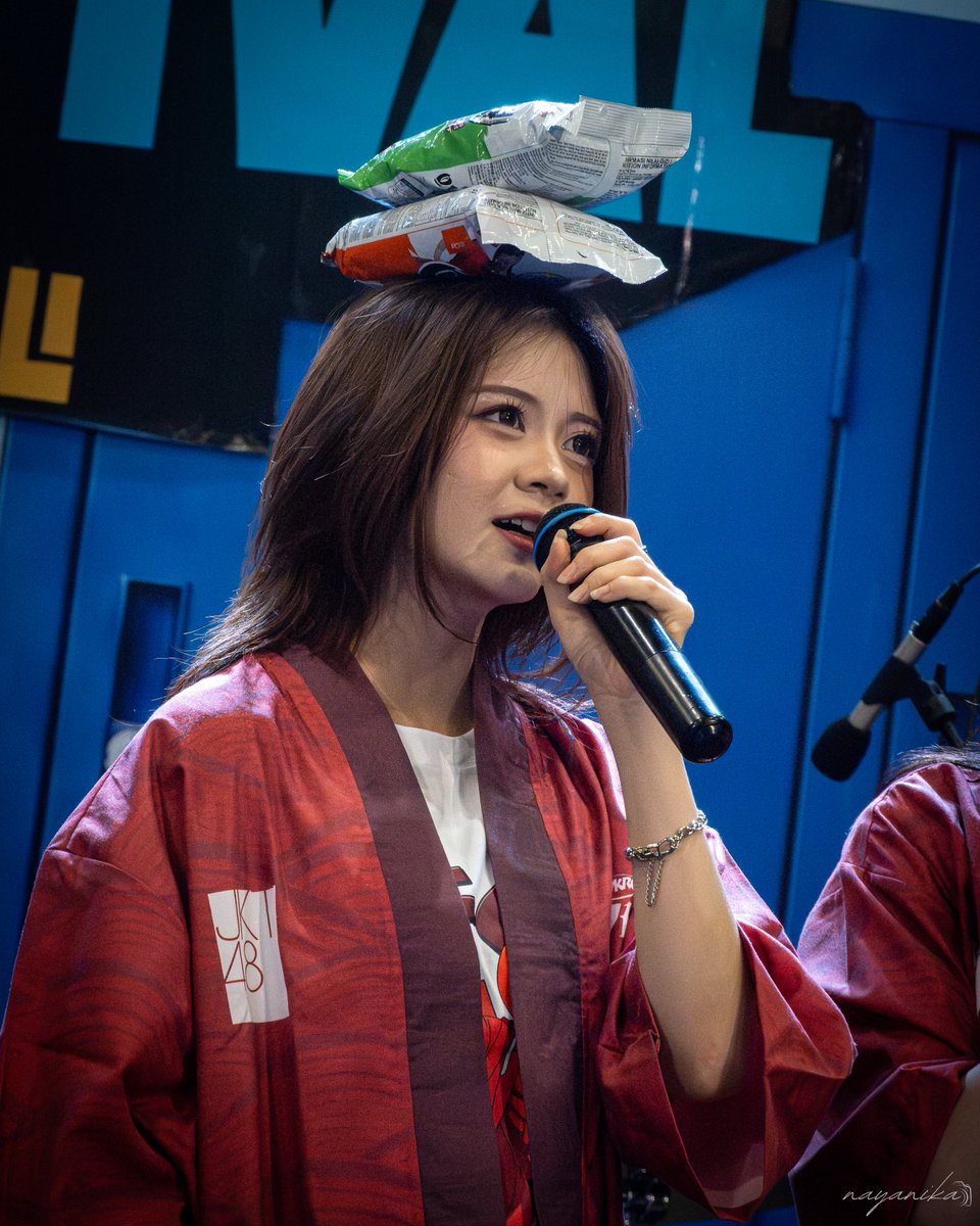 Nynikaa_'s tweet photo. Christy just being Christy @A_ChristyJKT48 https://t.co/UHImsJFeLA
