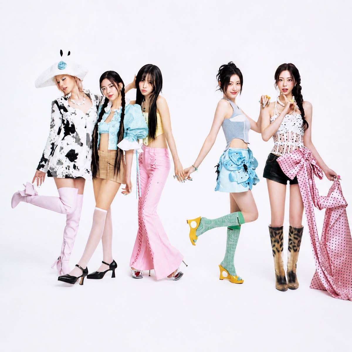 itzyshots's tweet photo. itzy left all models jobless https://t.co/KNRWVOd3Z2