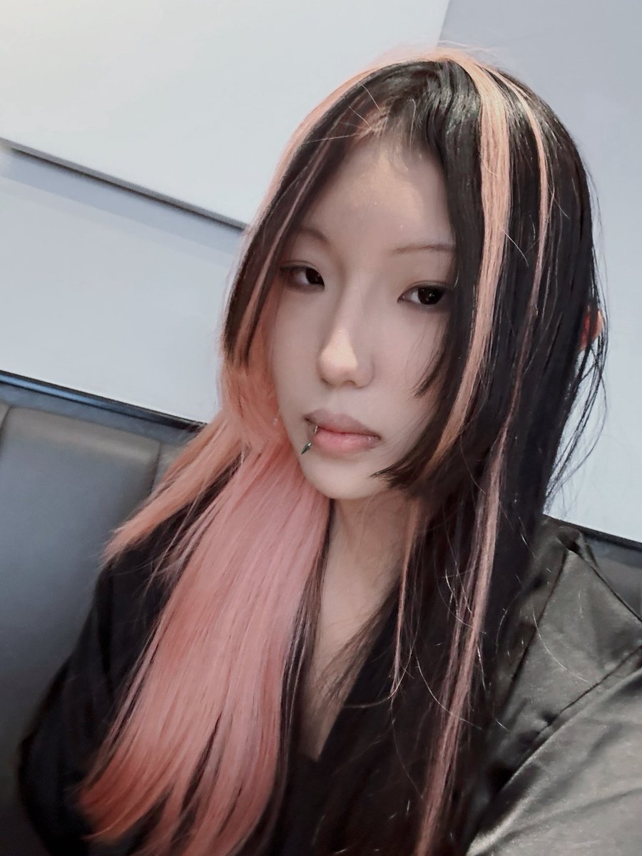 L7inLin7's tweet photo. 我爱你与你无关 https://t.co/AiJEnqgxek