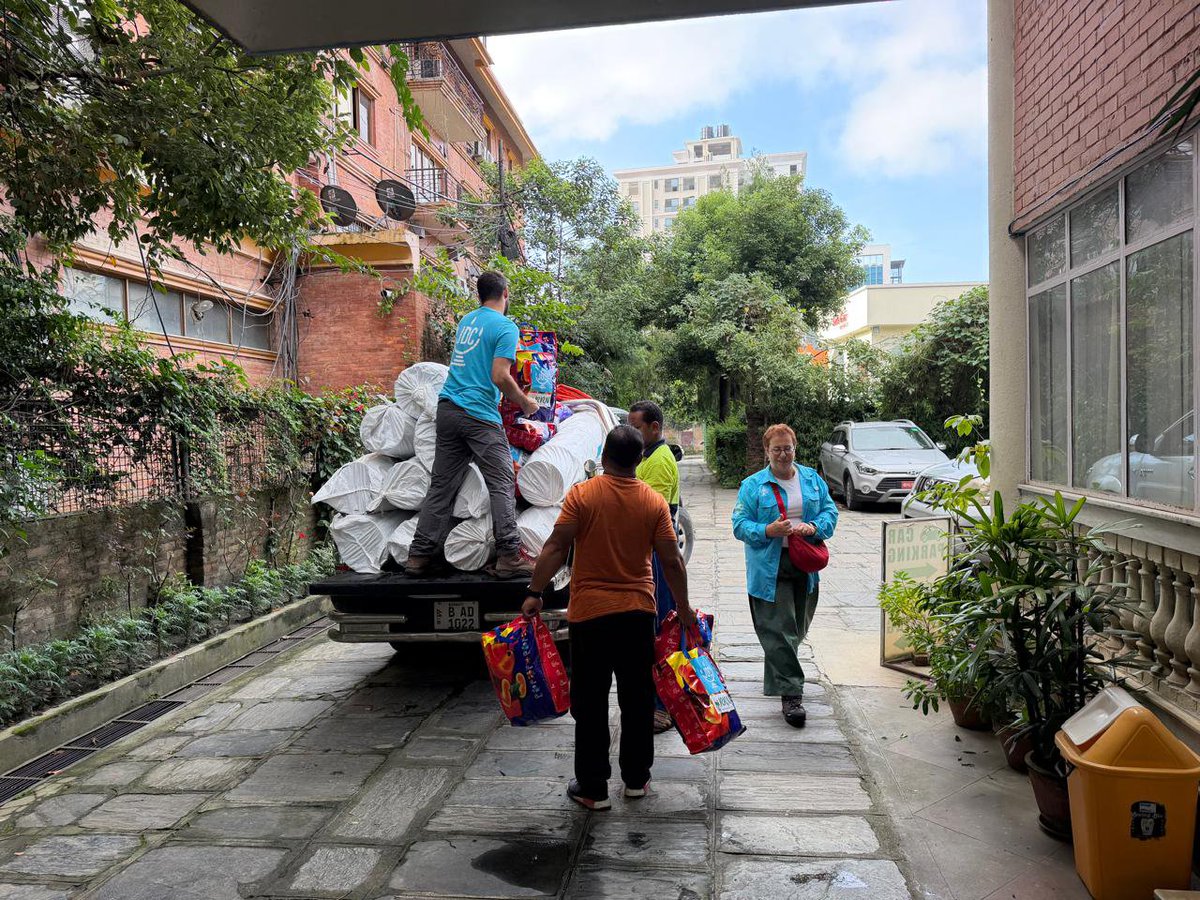 RRNNepal's tweet photo. Ahead of today's response, RRN met with the American Jewish Joint Distribution Committee (JDC) team yesterday (5 September) at our office to plan the day's distribution.
#RRNNepal #FloodResponse #Nuwakot #HumanitarianAid #JDC https://t.co/r76fQCrwm8