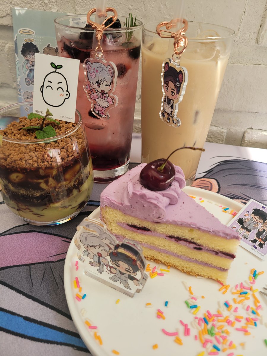 melodyuss's tweet photo. #당신이방심한사이 #당방사 #당방사카페 #콜라보카페 #연누 #투니크 https://t.co/PSsbKCGbtR