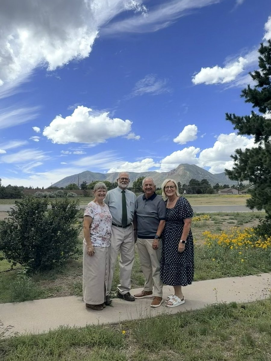 montyazmn's tweet photo. Nancy and I had a great time worshipping today at East Valley Baptist in Flagstaff with pastor Daryl and Julie Bennett. Their community garden is amazing. @AZBaptists https://t.co/WxkQNg256q