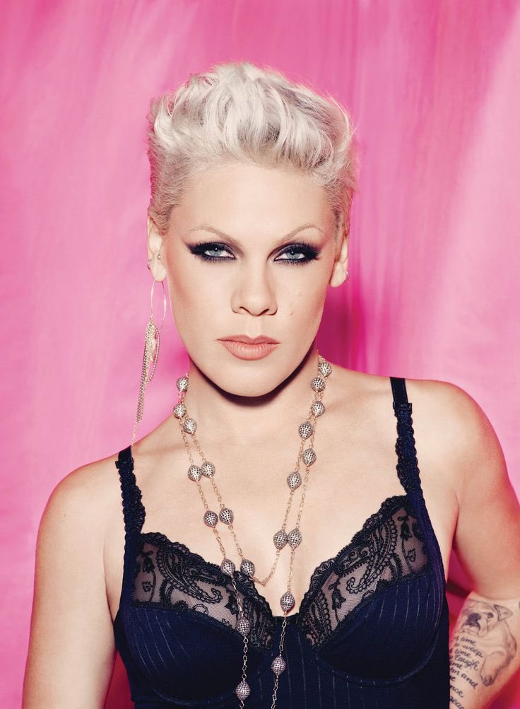 BuzzingPop's tweet photo. P!nk reshared pro-Israel group’s post demanding Macklemore apologize for his “Free Palestine” message and denying that Israel is committing genocide. https://t.co/0707MvM5Dn
