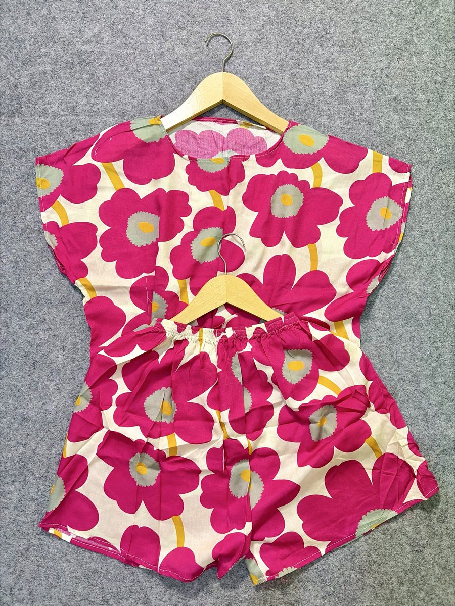 azxnknp's tweet photo. DAY 1 jualan one set motif super lucuk🥹💗

bahannya adem rayon premium, ld 110, ada resleting &amp; oblong yaa✨

💸1 pcs 45k || 3pcs 130k

1 motif hanya ada 1pcs👀
gercepin aja‼️

✨cek katalog lengkap : https://t.co/E5o2eFRyQj
✨check out lewat shopee : https://t.co/lkPrG2TQx1 https://t.co/Hz489pDyVG