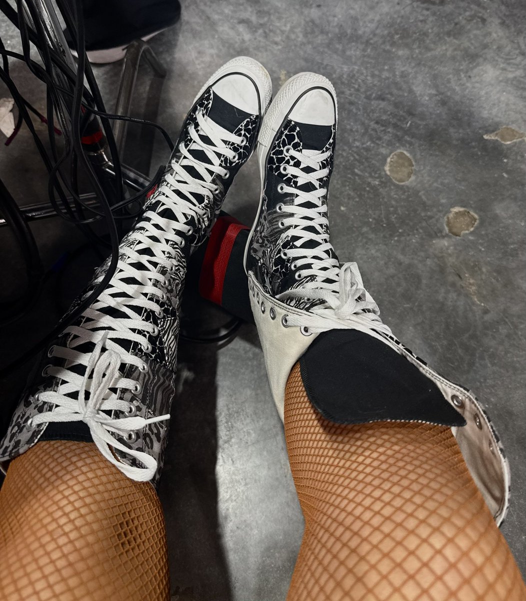 roxanne_wwe's tweet photo. #SNME 🖤 https://t.co/foWPXpuBbJ