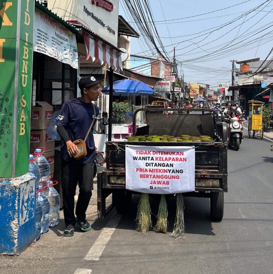 badgen1us_'s tweet photo. gapernah sesetuju ini sama tulisan dibelakang pick up https://t.co/kXh6YPtfe2