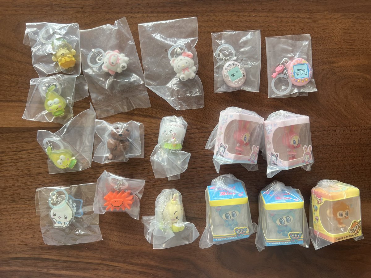 ycha14_'s tweet photo. 《交換》めじるしアクセサリー

譲➞写真
求➞トイストーリー / マイメロ / キティ

郵送交換or梅田/天王寺手渡し可

過去物のレート考慮お願いします🙂‍↕️

めじるし ガチャ
サンリオ サンリオくだもの トイストーリー ディズニー たまごっち ナルミヤ ベリエ ちいかわ たべものいっぱいマスコット https://t.co/jiT8H6m3z3
