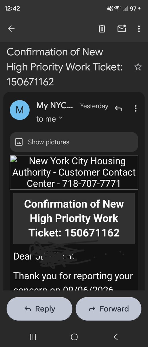 jeffre992's tweet photo. Wow Nycha evey major holiday this happened no hot water 💦 this should be investigated @NYCHA @ABC7NY @nycemergencymgt @SenSchumer @RepGregoryMeeks @DRichardsQNS https://t.co/RVc5bVZ0vV