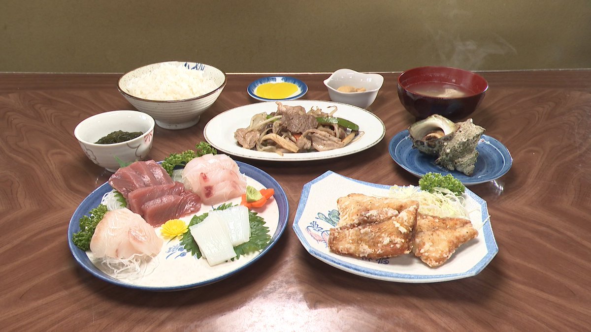 TVGweb's tweet photo. 「オモウマい店」9/15放送⏰

SixTONES・髙地優吾、
高橋成美がゲストで登場✨

千葉県柏市の威勢抜群な焼肉店は
開店30分前から行列ができるほどの人気
名物の店主・みっちゃんにも注目が🍖

青森県深浦町の老舗食堂が
60年以上無休を貫く理由とは⁉️

https://t.co/o1ARdkswxH

#オモウマい店 https://t.co/zUh0o2zHh1