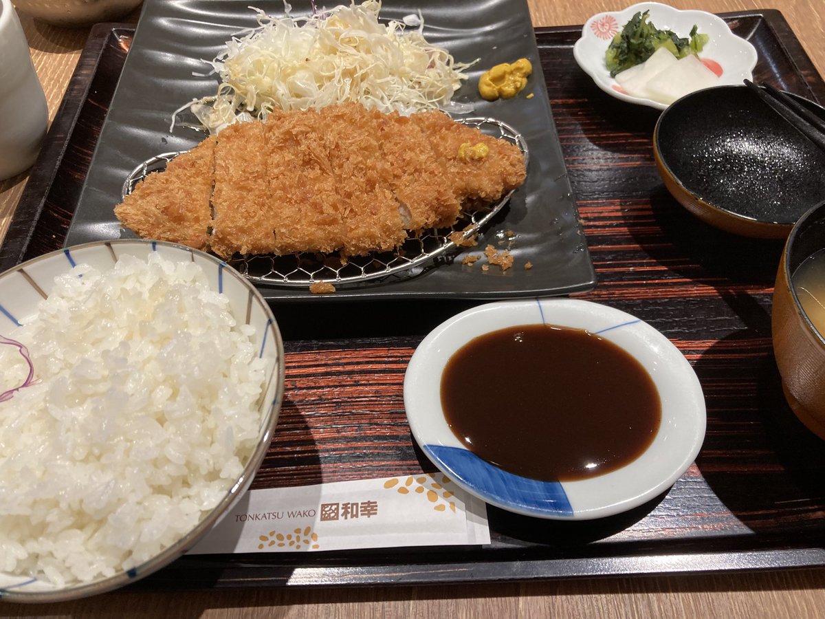 0906623's tweet photo. 久しぶりの勝ランチ頂いてまーす…
#新潟三越伊勢丹和幸 https://t.co/QJYPKN9Jby