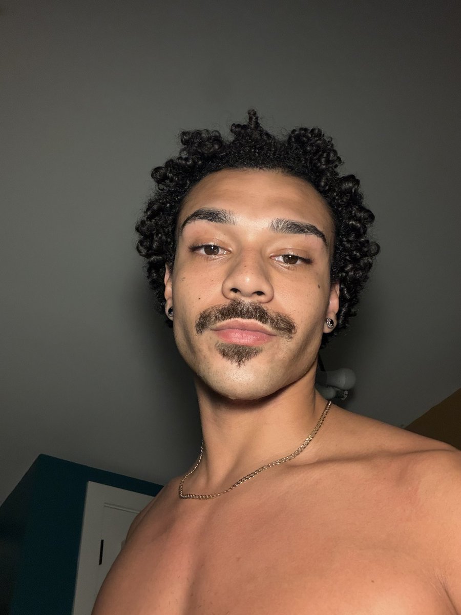 DerekClineXXX's tweet photo. https://t.co/SjK923idRD