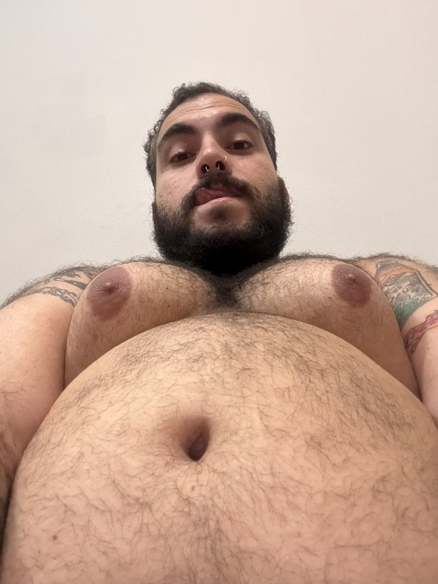fckingedwin's tweet photo. lanchinho da madrugada https://t.co/c8bdaOE8XF