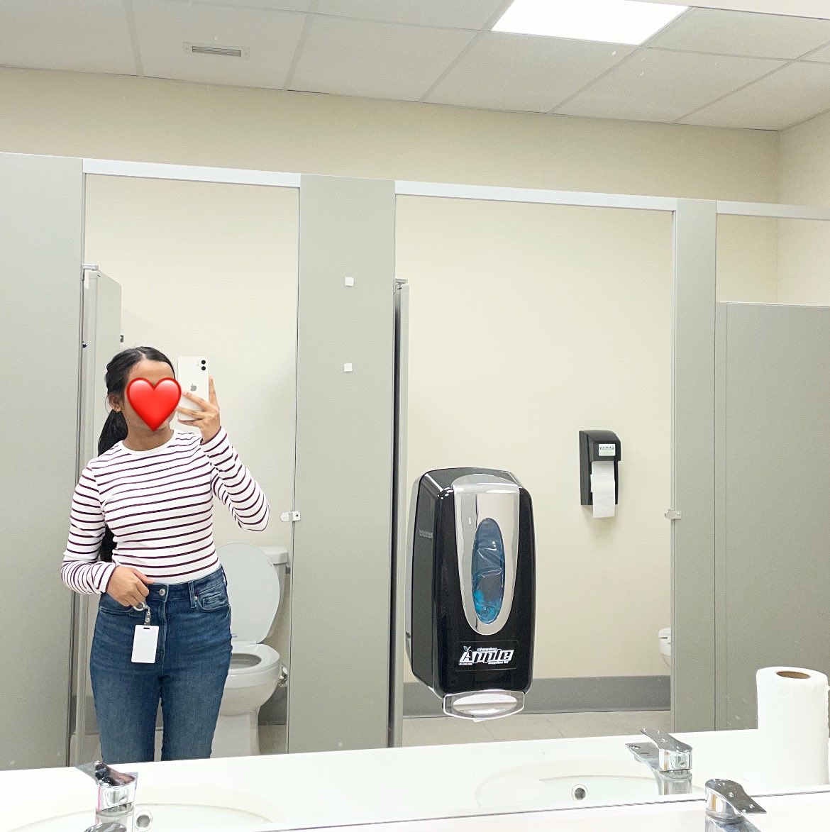 K25Radhi's tweet photo. After months of depression, anxiety, hundreds of applications, rejections, interviews, cold emails, networking, follow-ups, self doubt, and breakdowns…… I finally got my first job, which I didn’t even apply for 🥲 https://t.co/PCG2HtBfqn