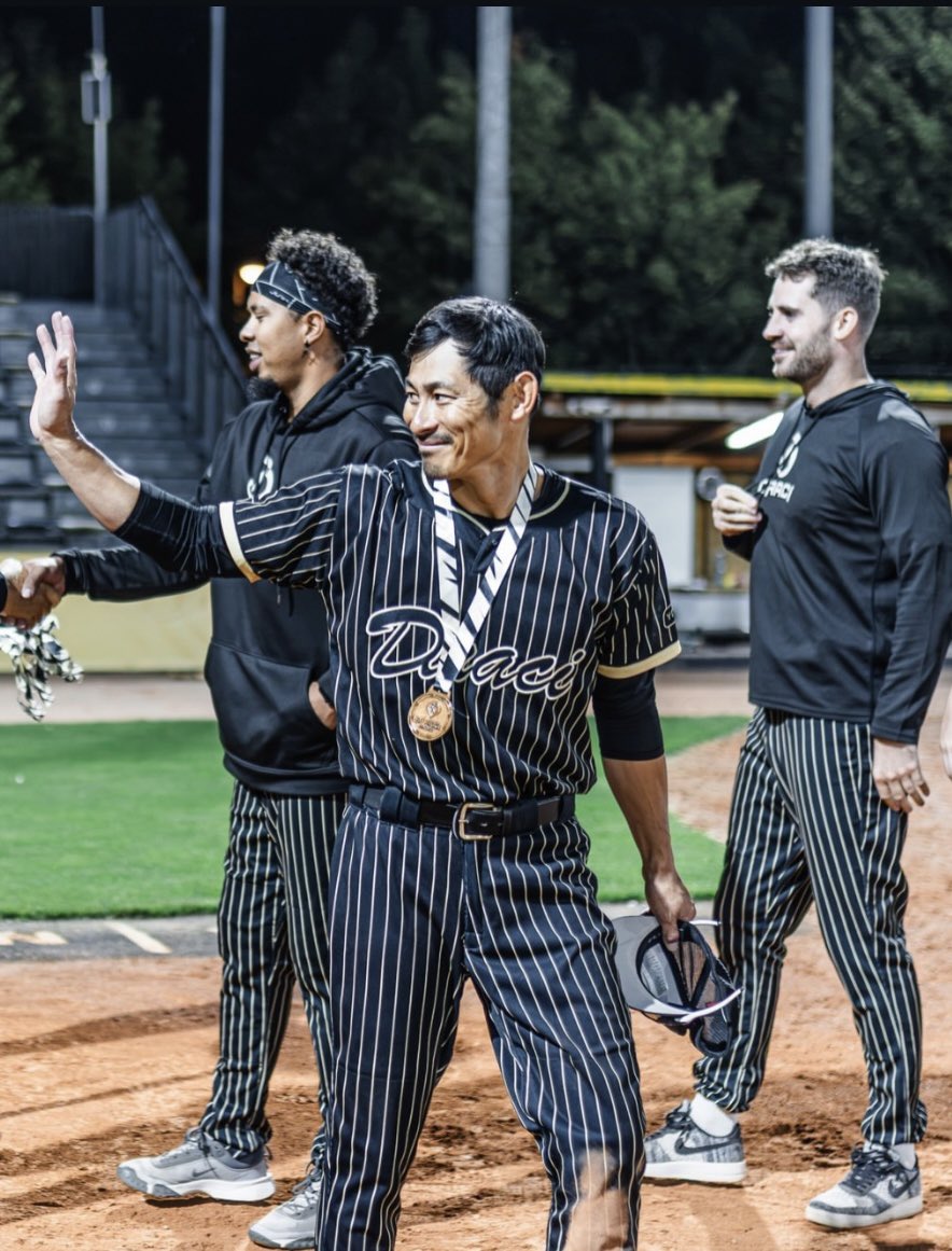 fukachibalotte's tweet photo. Draciのインスタにて！
🥉おめでとうございます！！！
そして荻さんお疲れ様です✨
日本に帰ってくるかなぁ？🥺︎荻野さんにお疲れメッセージ届いたので満足です!!!!!
@Draci_brno https://t.co/5CkYCqpxe6