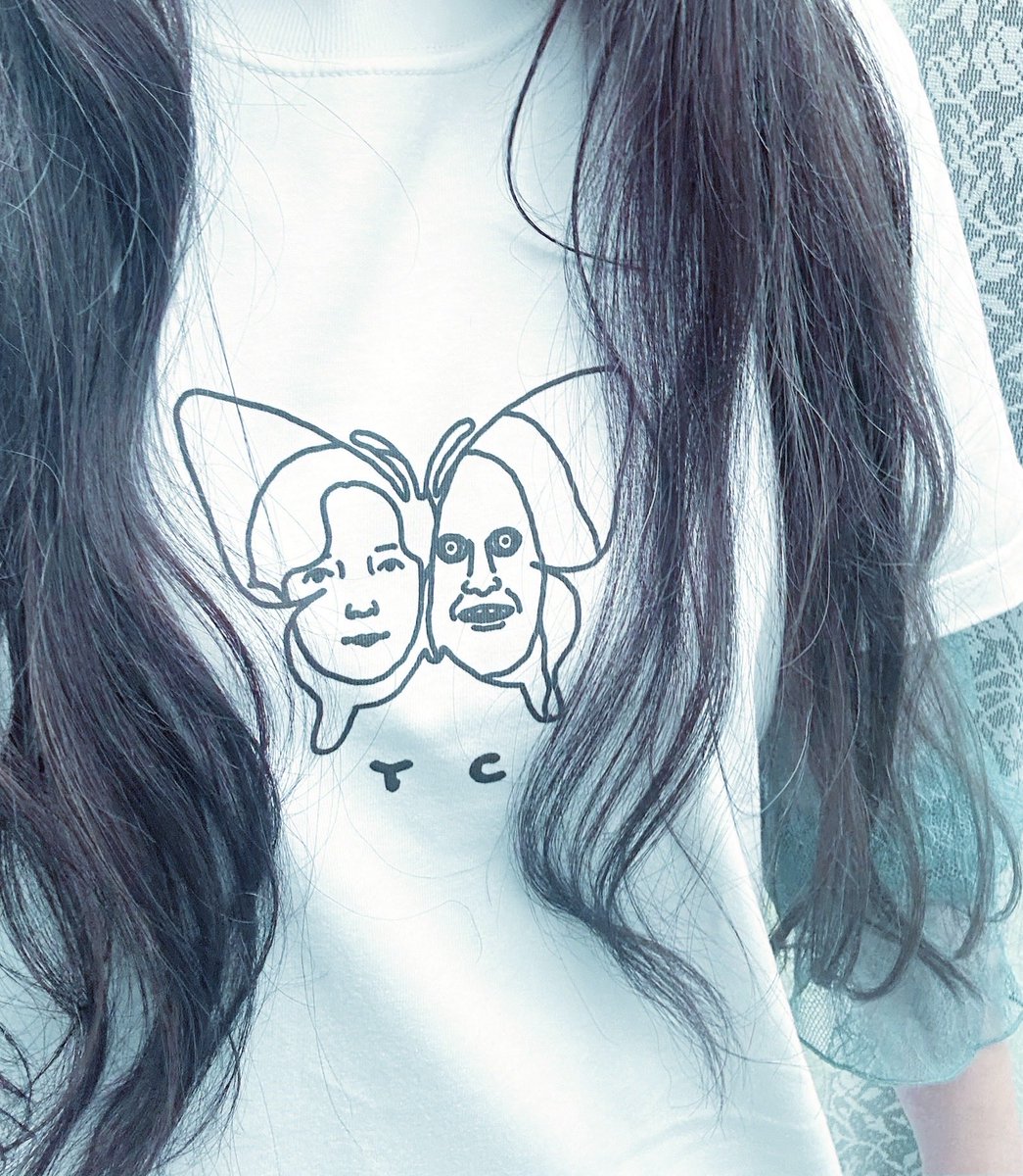 KARMA_Lotus77's tweet photo. もうポストに山ちゃんTが
蝶々モチーフが可愛い•*¨*•.¸¸🦋
雨の中早い発送ありがとう！
@Variety_777
@matchan_da_yo https://t.co/jg9eh6Qd43