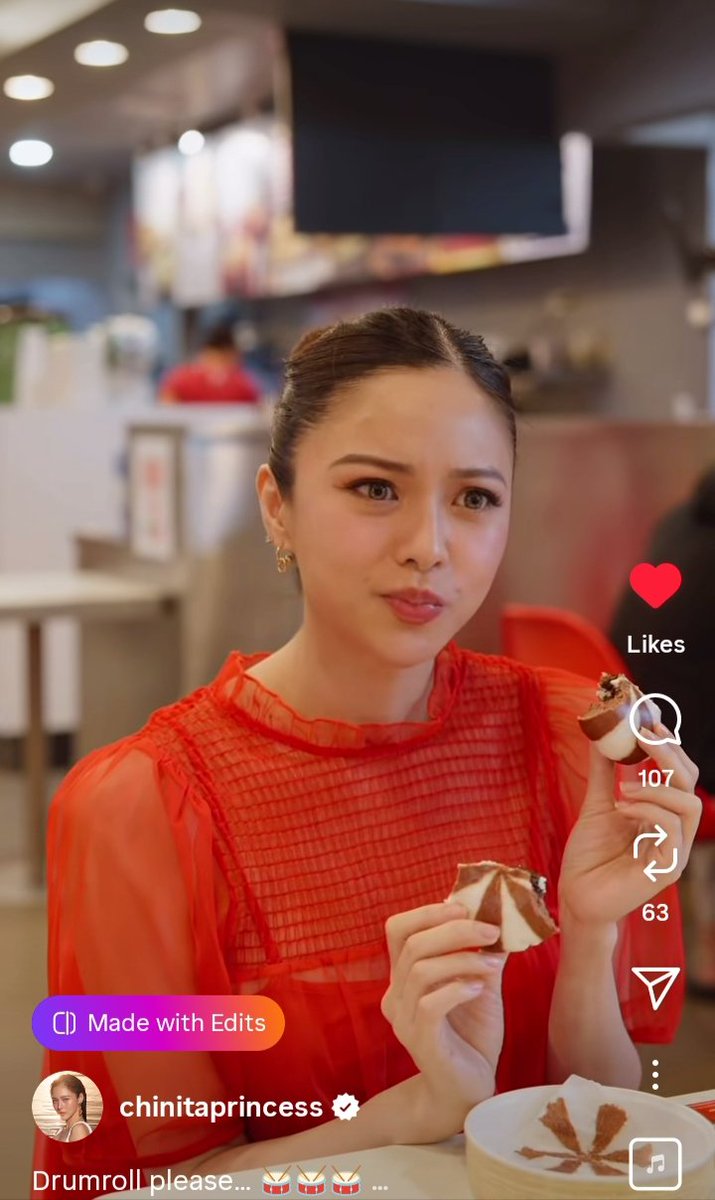 Jade07791563's tweet photo. Perfect endorser ng CHOWKING!

KIMCHIU LOVES CHOCOPAO
#ChowkingMoonFestival https://t.co/iY4sY87V2w