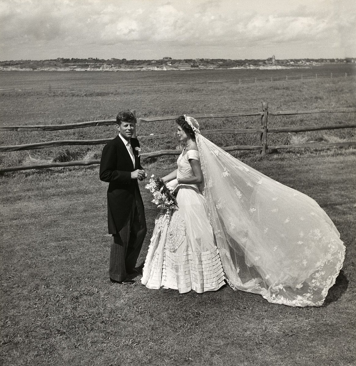 URDailyHistory tweet picture