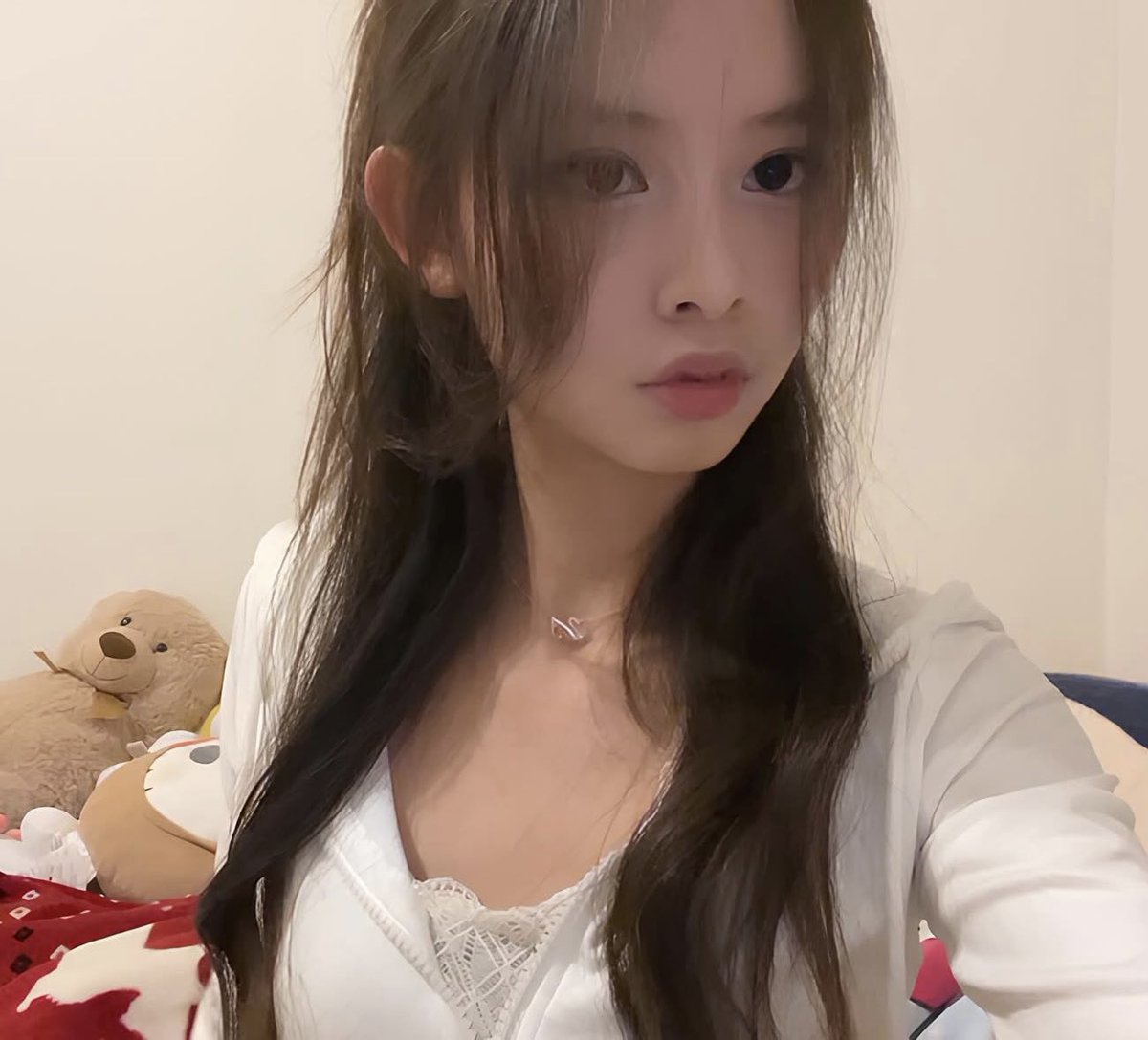 saigwaaaa's tweet photo. how was your day pookies? #promotwt #asian https://t.co/xBMFHlDvdG