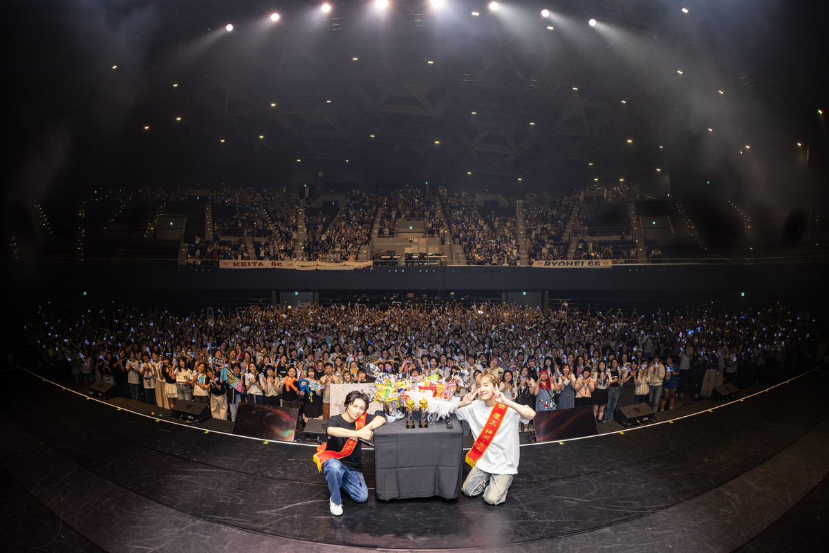 jpstargazer's tweet photo. w-inds.、デビュー25周年ツアーが台湾でフィナーレ！全23曲を熱唱

イベントレポート📝▶︎▶︎ https://t.co/xUML71sJU2

#w_inds https://t.co/zvNcJCtquz
