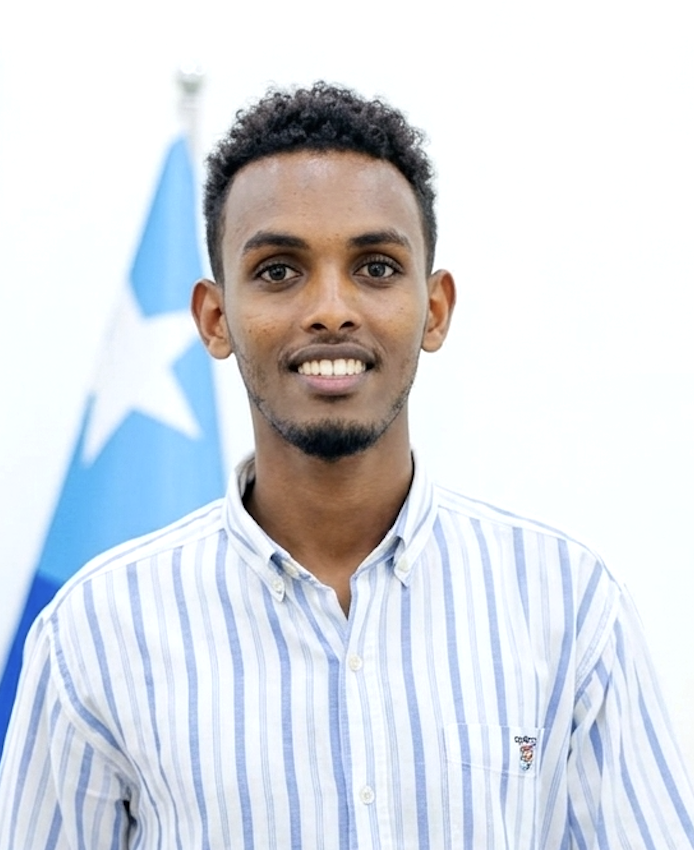 NUSOJofficial's tweet photo. Journalist Bashir Mohamed Abdullahi has today died from the serious injuries he sustained after being shot in Baidoa, Southwest State of #Somalia, on 3 September.  

His death must not end with another message of condolence. Who killed Bashir? Why was he killed? Who will be held responsible? We demand answers, justice and accountability. This chronic impunity for attacks on Somali journalists must end!

Our full statement: ⤵️
https://t.co/eljV4bX28A