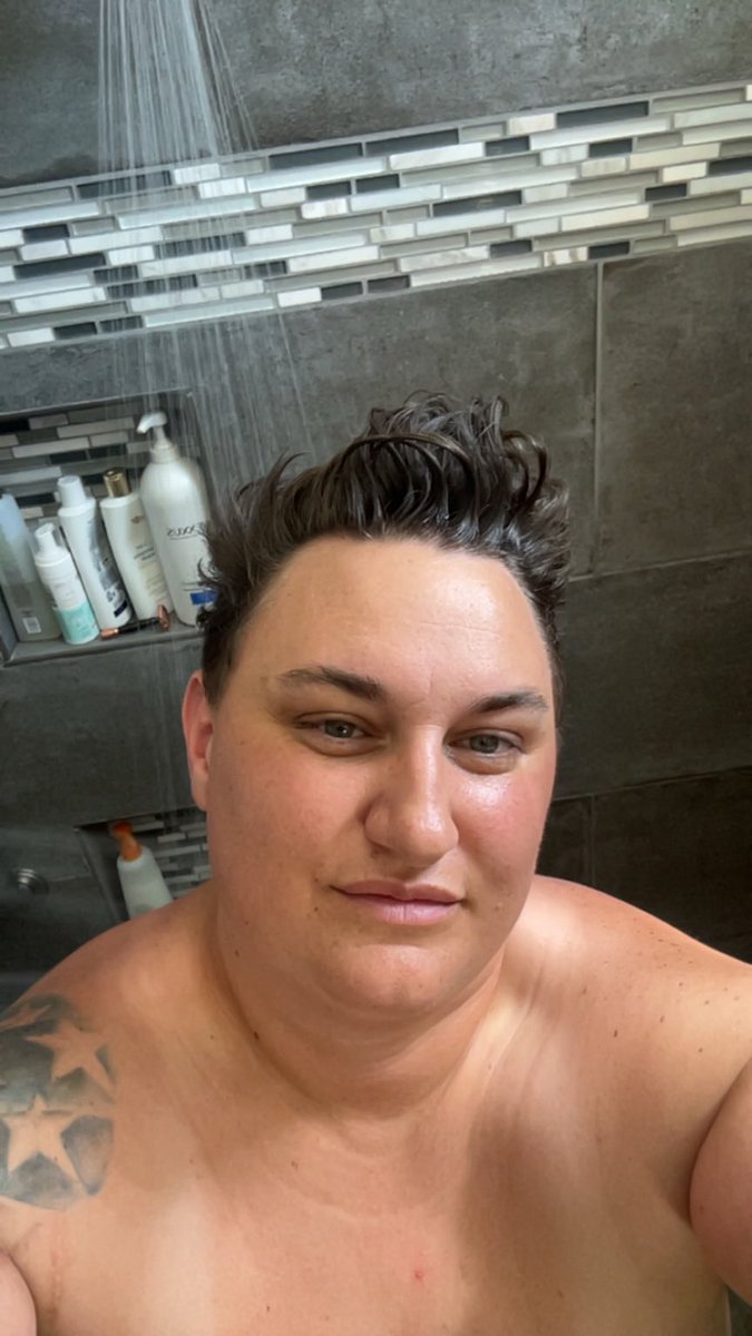 1RedneckLesbian's tweet photo. Blue-collar by day… cleaned up pretty damn good, huh? 😏🚿

5’10”, tattooed, lesbian, and just enough trouble. 🔥

The shower pic is only the tease… 👀
Come see what I saved for OnlyFans. 😘

https://t.co/GQV9u2a3e1 https://t.co/xQIBxSvPs1