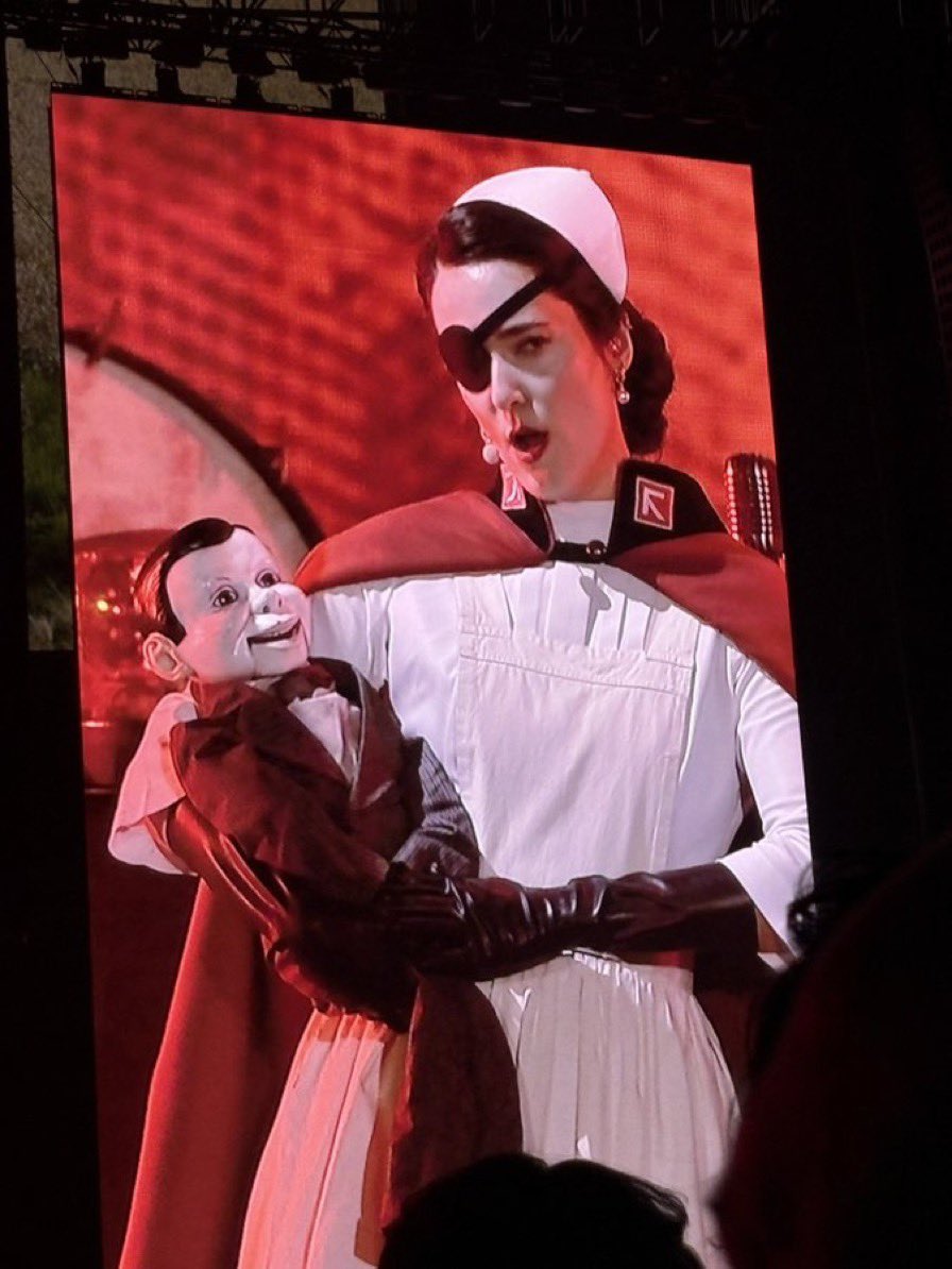 puppetgentleman's tweet photo. she is so sweet to me❤️ https://t.co/YwMmxgMqws