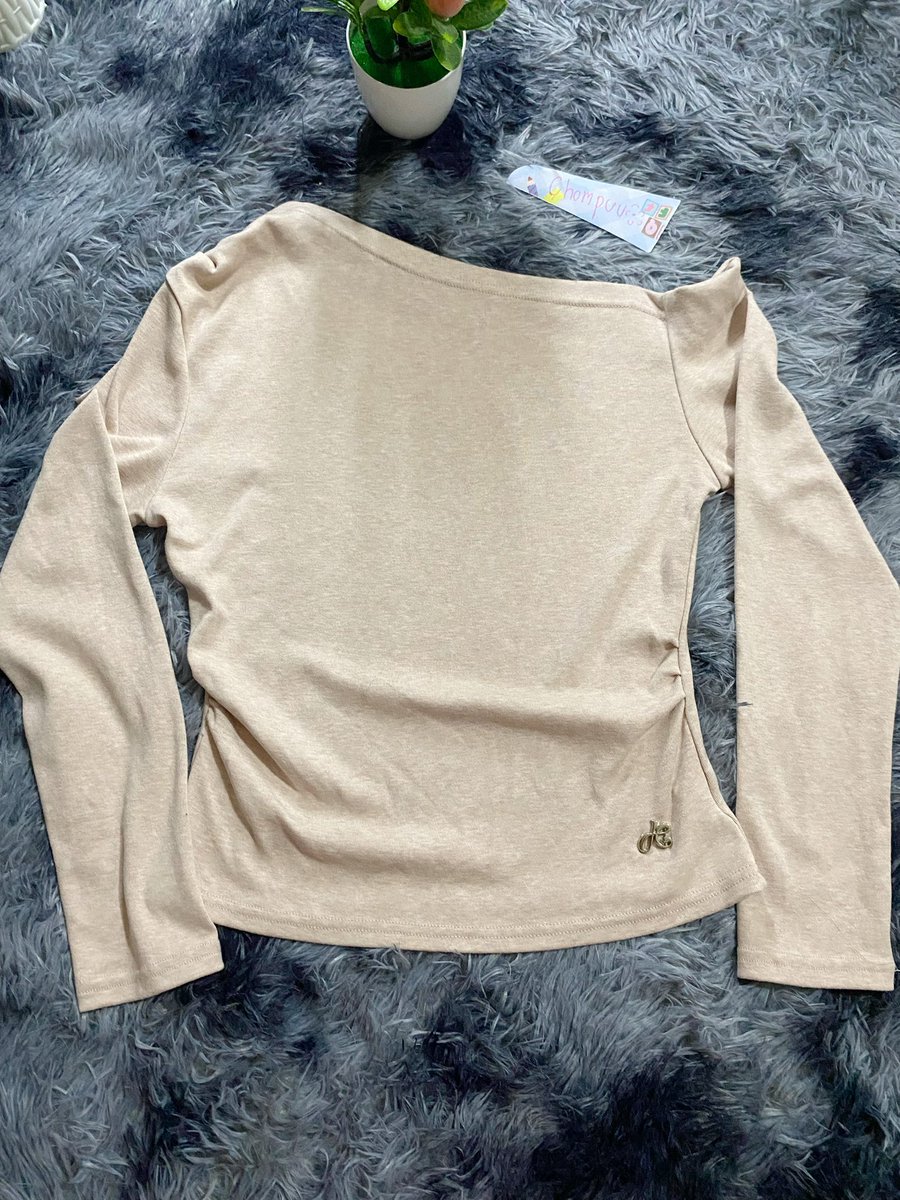 Chompuulol's tweet photo. ปาดไหล่ชมพูแขนยาว jarinya🎀 size s อก30-36
ทรงสวยมากก✨
150฿
#jarinya #ส่งต่อjarinya #เสื้อผ้าน่ารัก #ส่งต่อเสื้อผ้ามือสองราคาถูก #โล๊ะตู้เสื้อผ้า #ส่งต่อเสื้อผ้ามือสอง #ส่งต่อเสื้อผ้าไอจี #เสื้อผ้าไอจี #เสื้อผ้าสายคาเฟ่ #เสื้อผ้ามือสอง https://t.co/XNpfqw4xRA