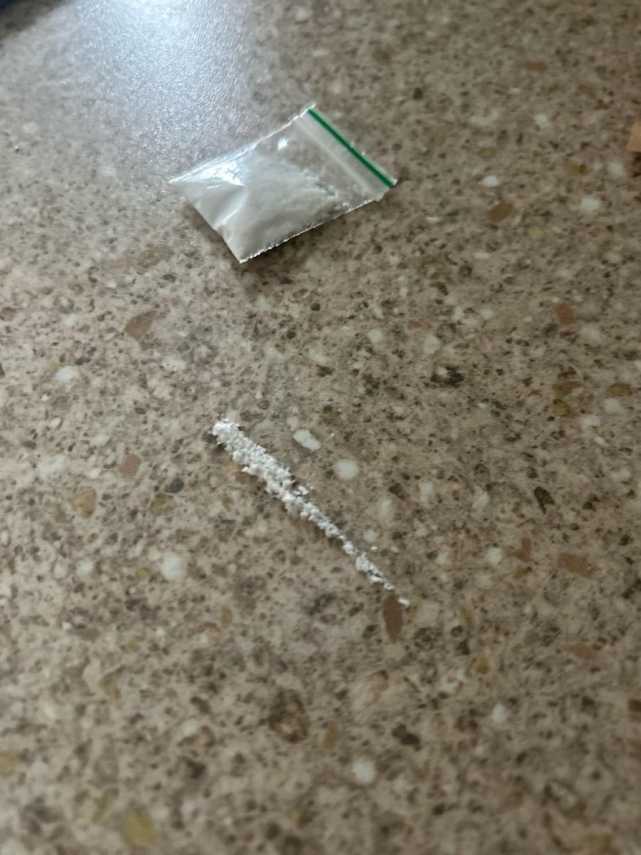 ChloeChlojo96's tweet photo. 3rd skiing #drugtwt https://t.co/fnDnnPq0h7